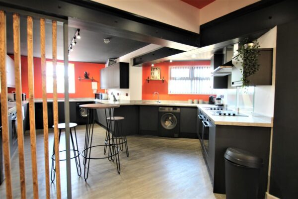 Room 3, Kenilworth Drive, Ilkeston, Derby, DE7