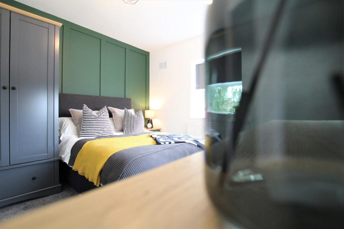 Room 3, Kenilworth Drive, Ilkeston, Derby, DE7