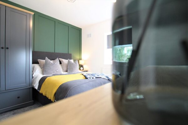 Room 3, Kenilworth Drive, Ilkeston, Derby, DE7