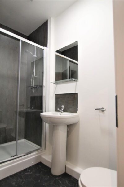 Room 5, Kenilworth Drive, Ilkeston, Derby, DE7