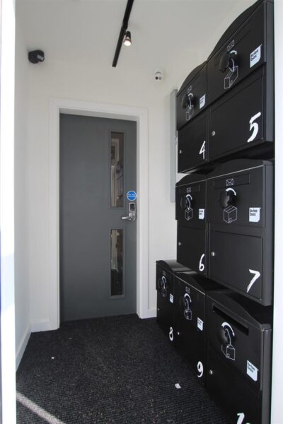 Room 5, Kenilworth Drive, Ilkeston, Derby, DE7