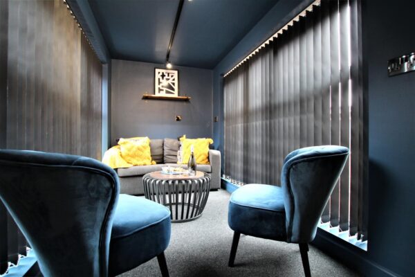 Room 27, Kenilworth Drive, Ilkeston, Derby, DE7