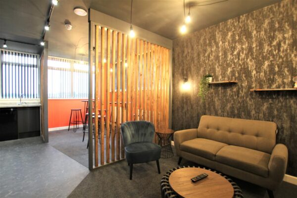 Room 39, Kenilworth Drive, Ilkeston, Derby, DE7