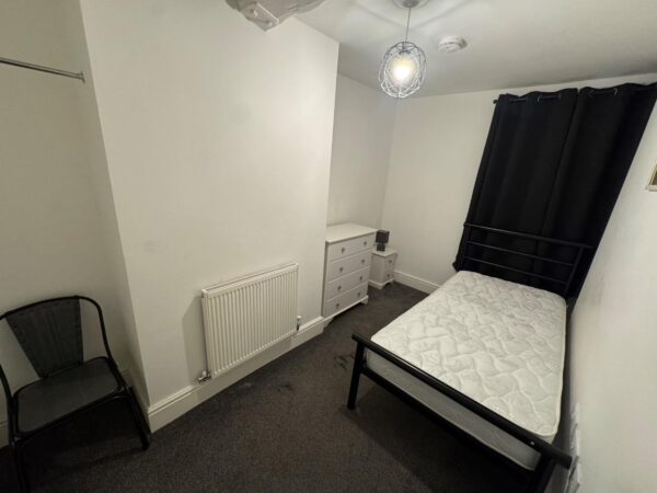 Room 2, High Street, Newhall, Swadlincote
