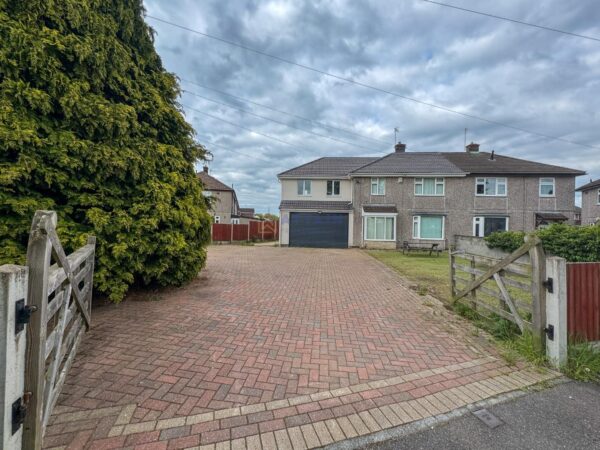 Bracknell Drive, Alvaston, Derby