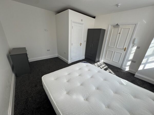 Room 8, Vernon Street, Derby
