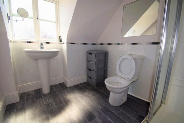 Room 6, Montague Way, Chellaston, Derby