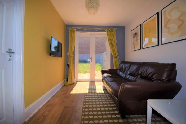 Room 6, Montague Way, Chellaston, Derby