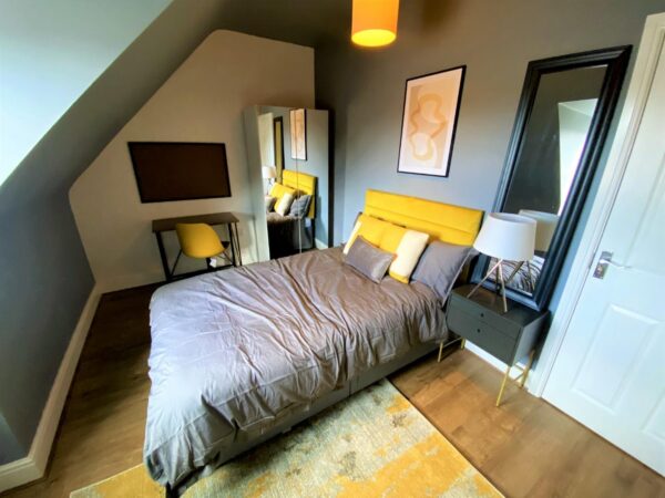 Room 6, Montague Way, Chellaston, Derby