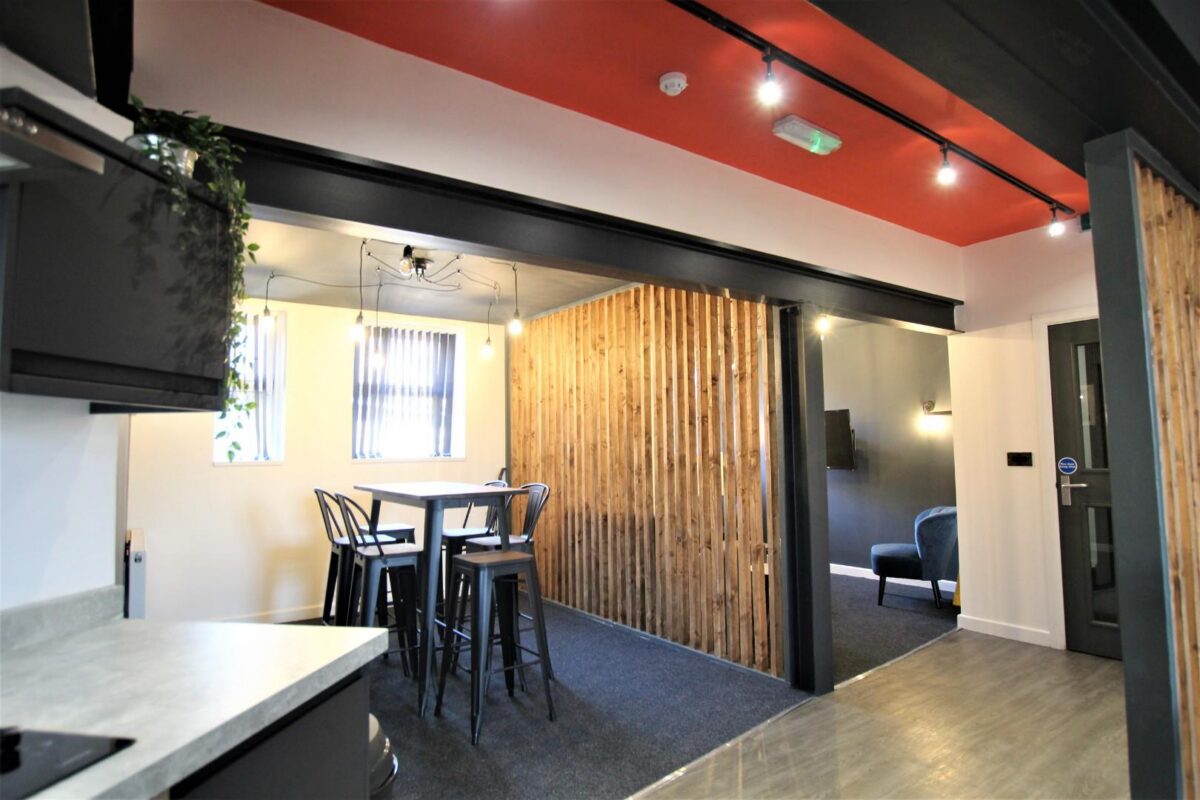 Room 10, Kenilworth Drive, Ilkeston, Derby, DE7