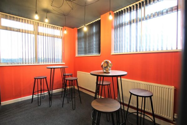 Room 43, Kenilworth Drive, Ilkeston, Derby, DE7