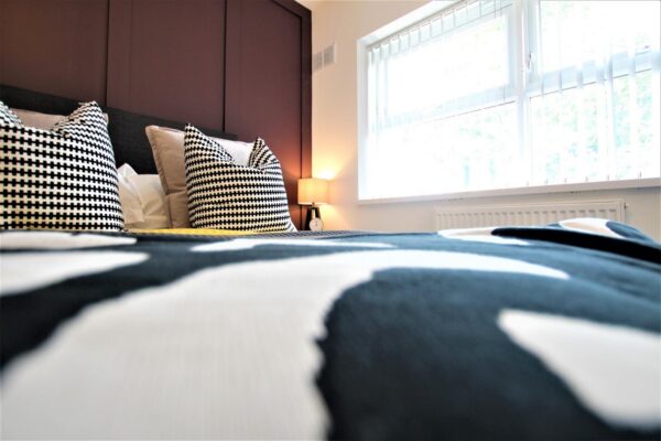 Room 20, Kenilworth Drive, Ilkeston, Derby, DE7